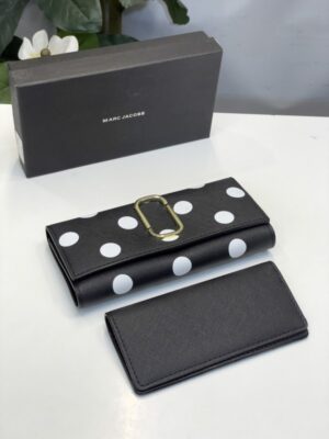 MARC JACOBS WALLET WITH BOX (BLACK)