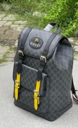 GUCCI BACKPACK (BLACK)