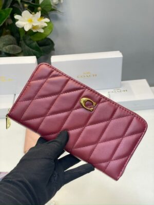 COACH ZIPPER LADIES WALLET WITH BOX (RED)